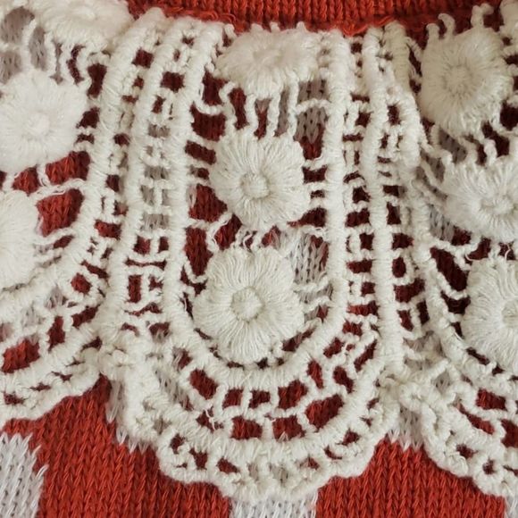 Orange red sweater with white polka dots and lace - Picture 8 of 9